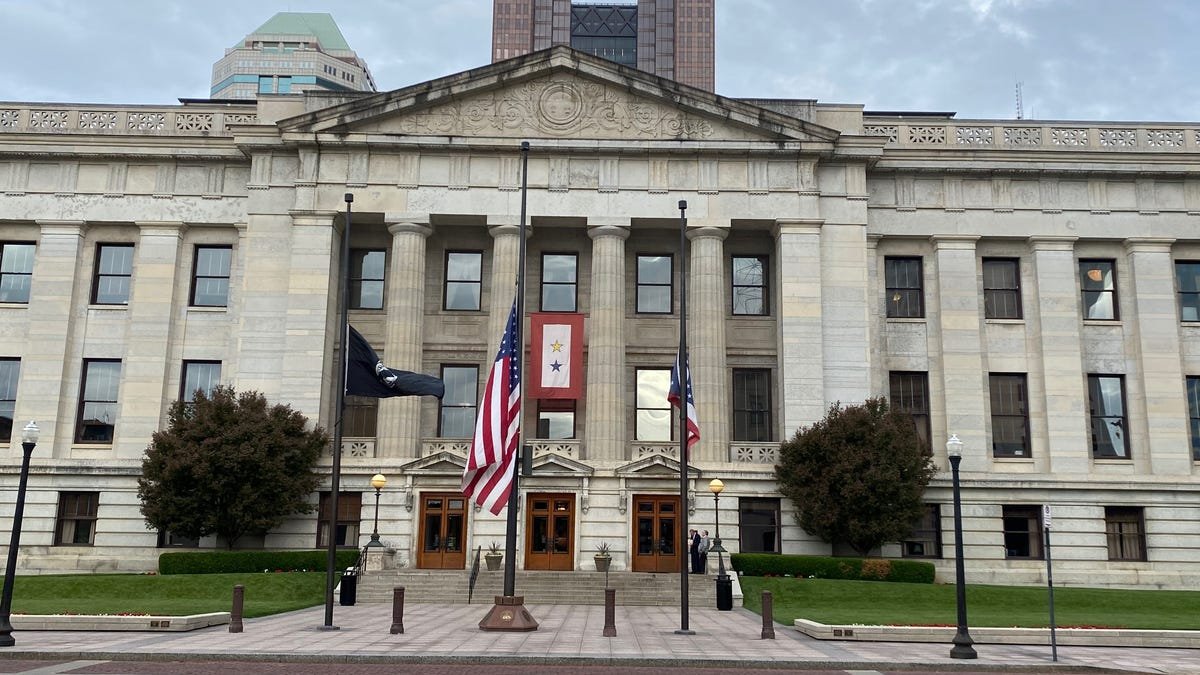 Ohio Gov. Mike DeWine orders flags lowered