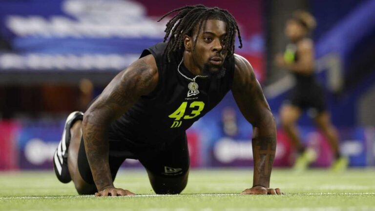 Patriots rookie Quintayvious Hutchins faces domestic assault charge