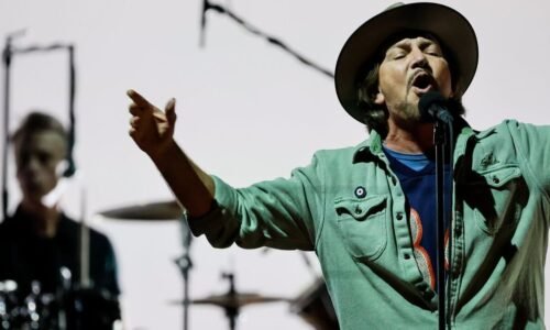 Pearl Jam announces first show since Matt Cameron’s departure