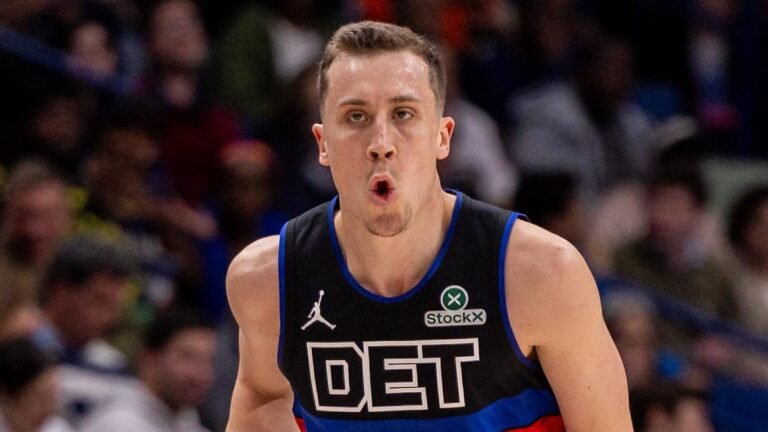 Detroit Pistons forward Duncan Robinson (55) reacts  (Mandatory Credit: Stephen Lew-Imagn Images)