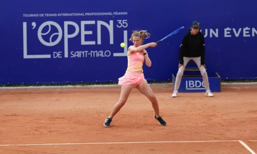 Saint-Malo WTA 125: Ponchet Only Frenchwoman in Semis After Comeback Win Over Golubic