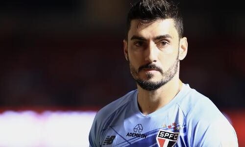 Rafael, goleiro do São Paulo, antes de partida pelo Brasileirão