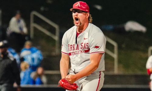 Razorbacks Withstand Wildcats in Friday Night Win