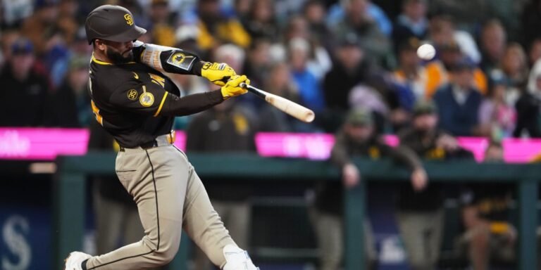 Rodolfo Durán homers for first Major League hit with Padres