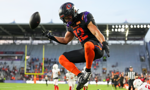 Rowland Haunts Former Team, Orlando Wins Third Straight