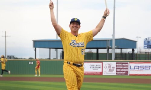 Savannah Bananas players, coach, owner discuss pop-up game in Navasota