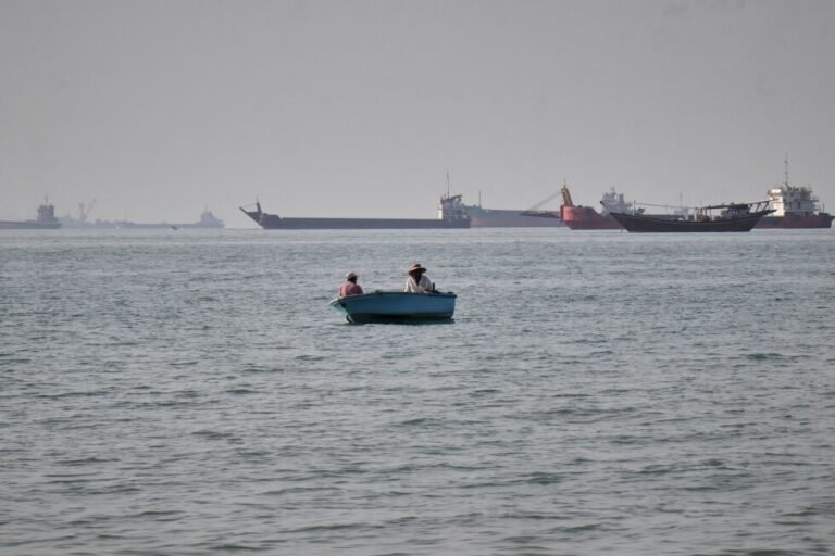 Ship seized off UAE coast heads to Iranian waters