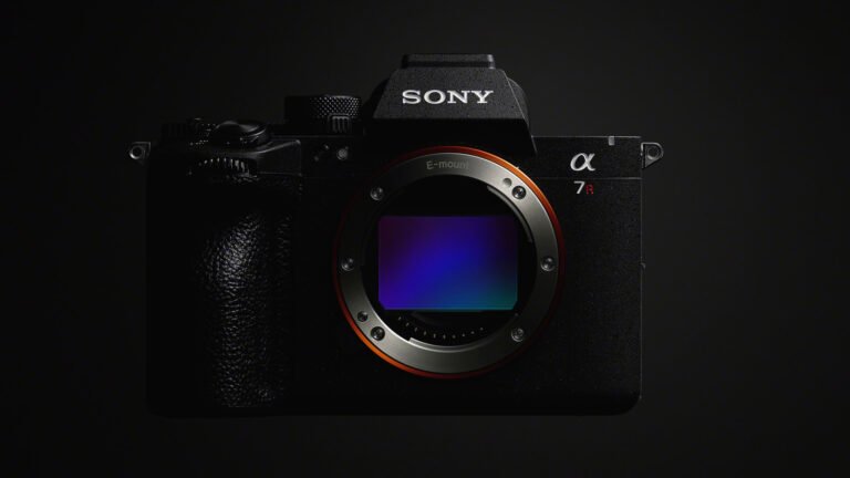 Sony's A7R VI Blends Speed With A 67MP Stacked Sensor