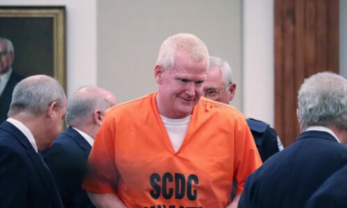 South Carolina Supreme Court overturns Alex Murdaugh’s murder convictions in deaths of wife and son