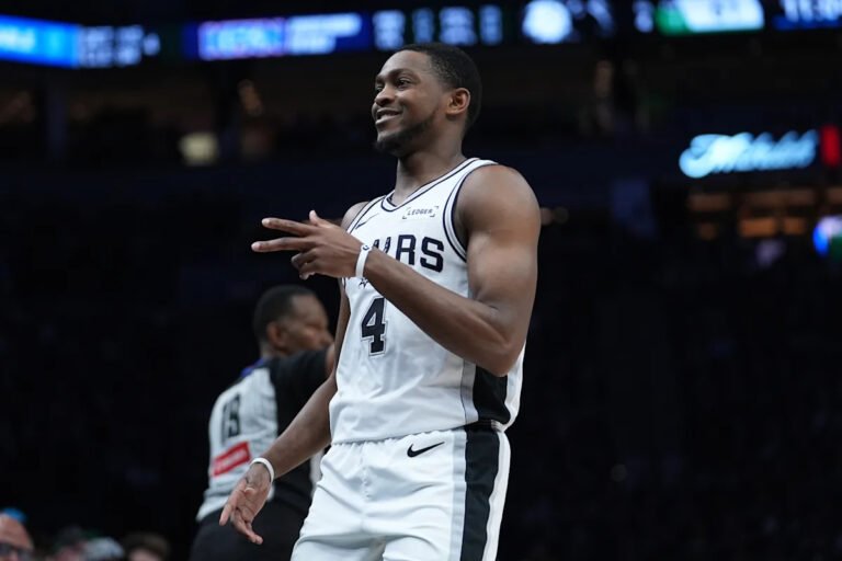 Spurs rule De'Aaron Fox out of Game 1 with ankle soreness, Thunder get Jalen Williams back