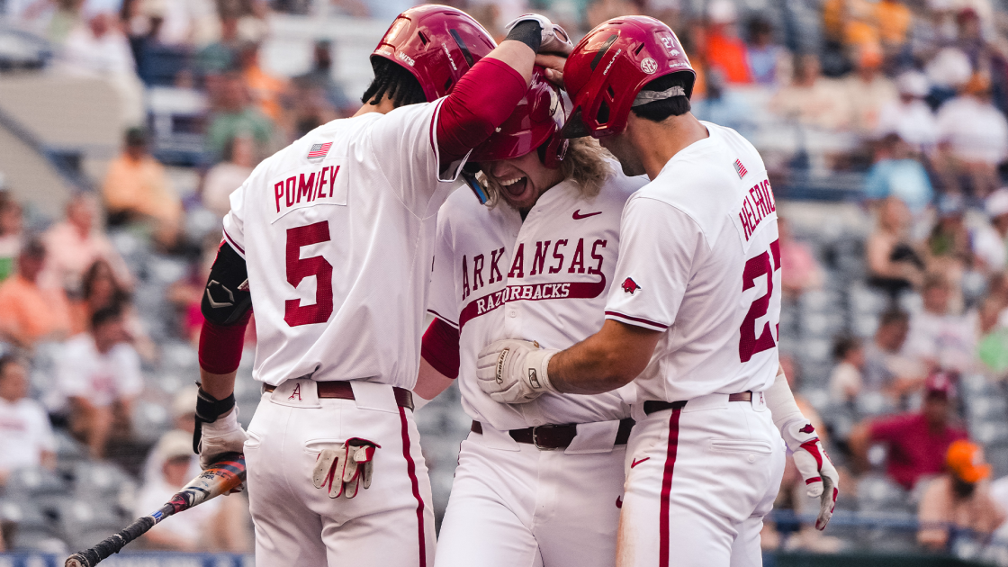Stewart’s Two Homers Power Hogs past Vols in Hoover