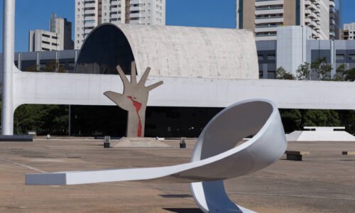 Tarcísio estuda conceder Memorial da América Latina, em SP - 22/05/2026 - Cotidiano
