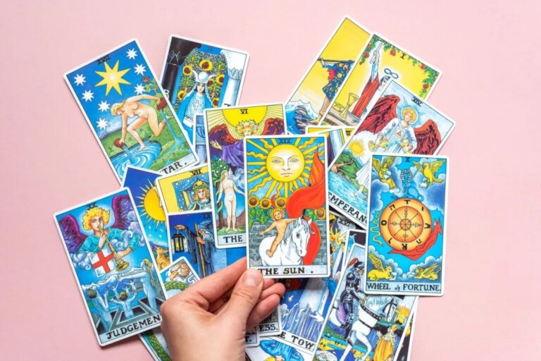 Tarot semanal: previsão para os signos de 04 a 10 de maio de 2026