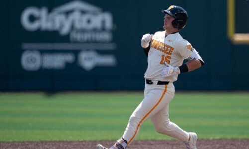 Tennessee baseball vs Oklahoma Game 2 suspended after lightning delay