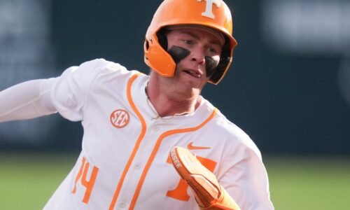 Tennessee baseball vs South Carolina in SEC Tournament live updates, Vols lead 9-6
