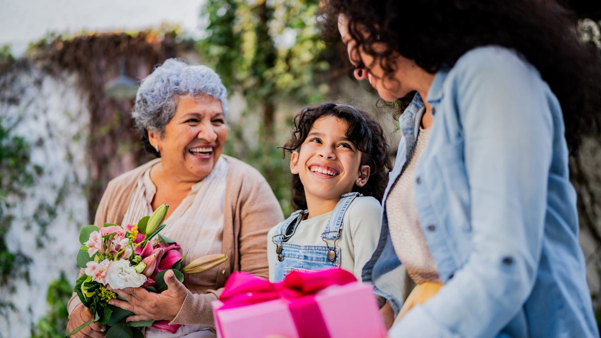 The 22 best Mother's Day gift ideas that'll arrive with time to spare, handpicked by a gifting expert