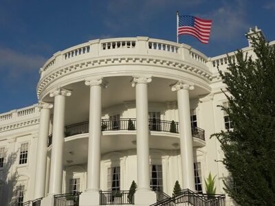The White House is ordering agencies to place its new app on all employees’ government phones