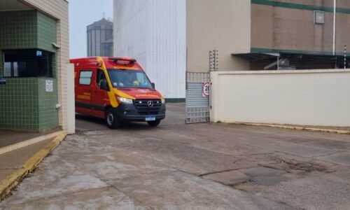 Trabalhador sofre queda em moinho no Parque São Paulo e é levado ao hospital com trauma em tórax