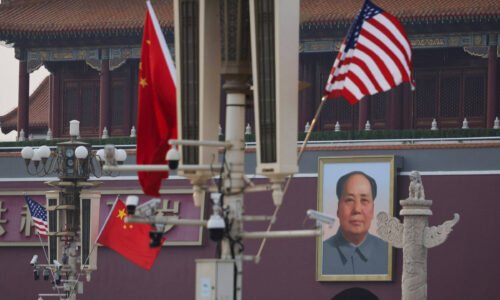 Trump viaja a China em desvantagem em relação a Xi - 13/05/2026 - Mundo