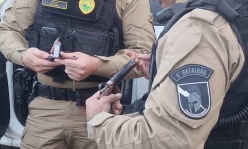 Veja arma que menino de 14 anos foi baleado pelo irmão no Cascavel Velho
