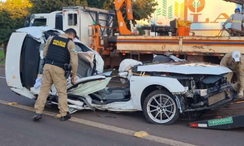 Veja como ficou Audi A4 após acidente fatal que resultou em duas mortes em Cascavel