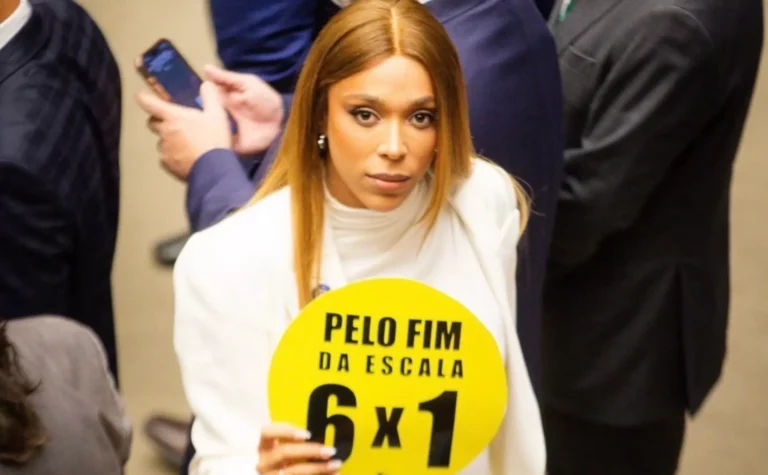 Veja o vídeo polêmico da “depilação íntima” de deputado que Erika Hilton relembrou