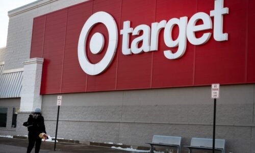 What's open, closed on Memorial Day 2026? Stores, restaurants, more