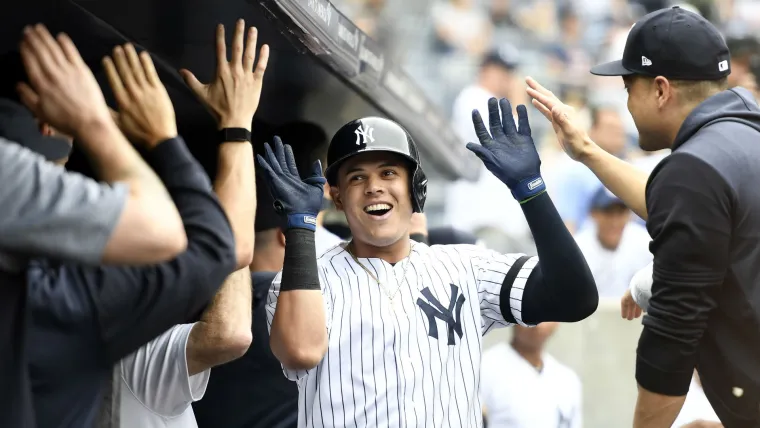 Yankees fan favorite infielder announces retirement after 10 years in MLB image