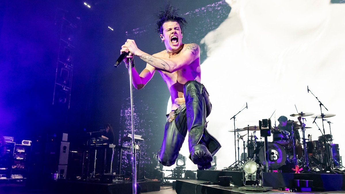 Yungblud Launches 2026 North American Tour with Explosive Performances