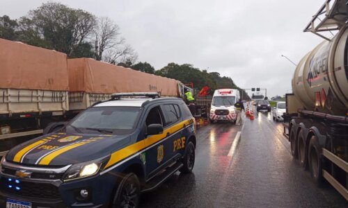 Acidente entre caminhões provoca morte próximo na BR-277