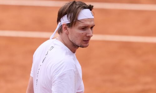 Alexander Bublik reacts as former top-40 player announces plans to retire from tennis