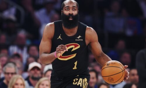 Astro da NBA, James Harden é preso por porte ilegal de armas