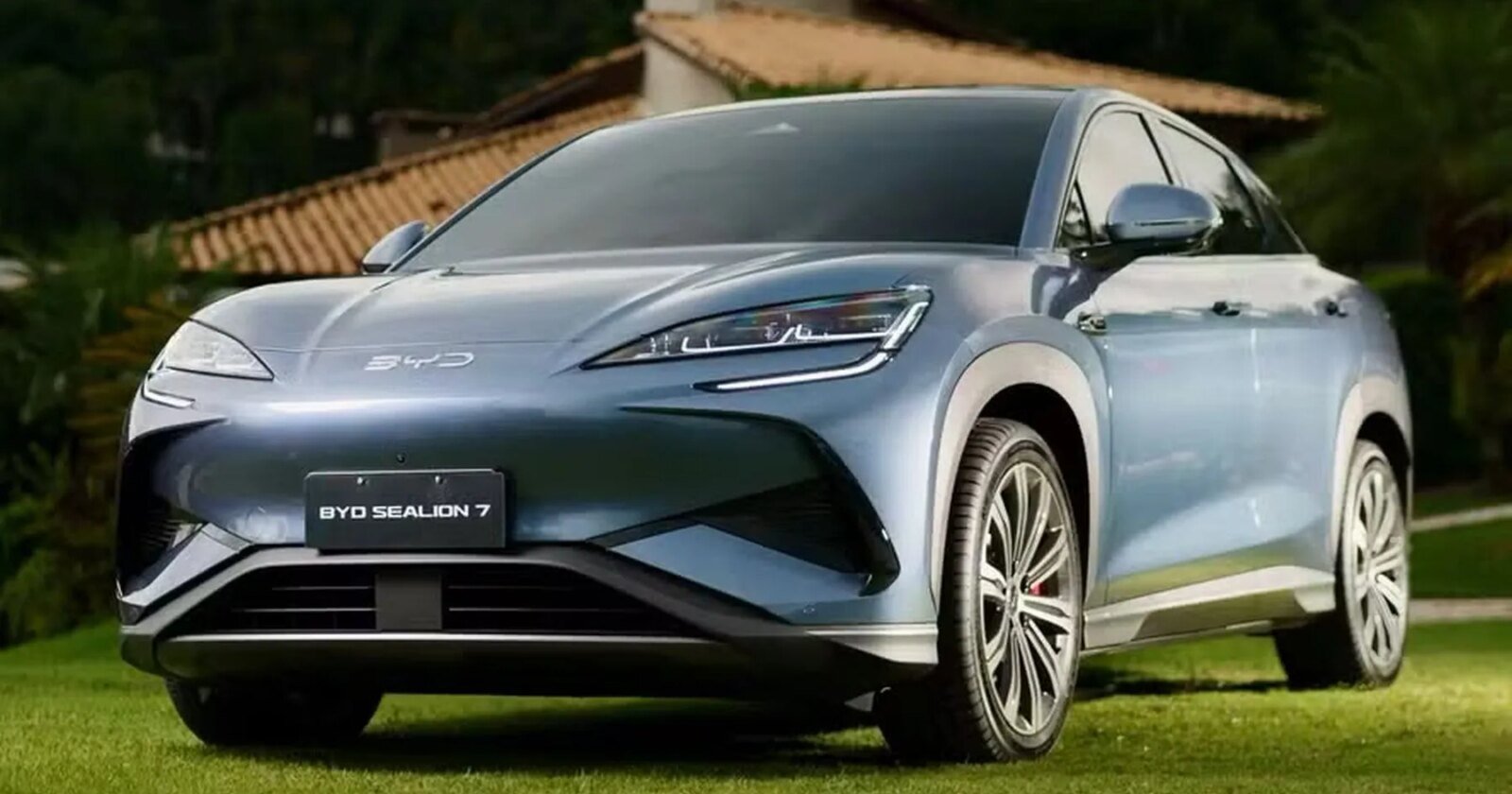 BYD apresenta novo SUV com autonomia de 360 km em Curitiba