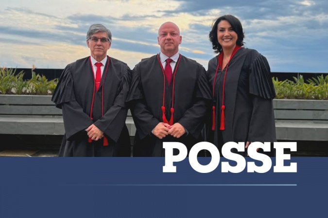 Cerimônia marca a posse de Simone Maria Tavarnaro Pereira e Roberto Ouriques como Procuradores de Justiça