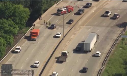 Crash blocking multiple lanes of I-264 W during rush hour