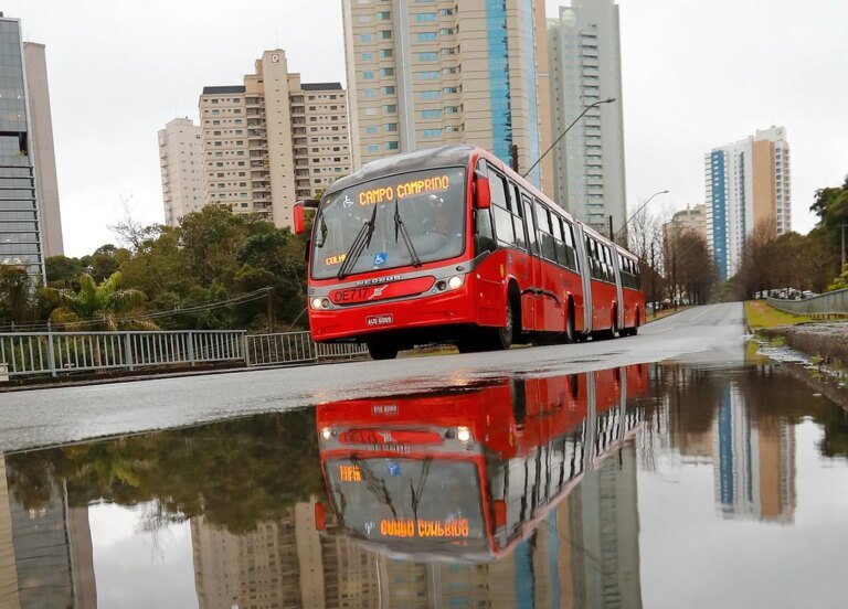 Curitiba terá mais ônibus antes de Brasil x Japão, pela Copa do Mundo