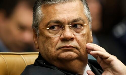 Dino mantém remoção de vídeos de vereador que ofendeu adversário