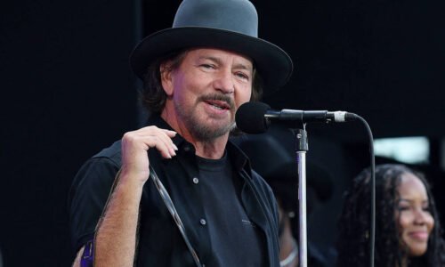 Eddie Vedder faz show no Best of Blues and Rock - 29/06/2026 - Shows