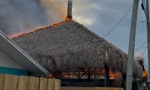 Fire crews battle large blaze engulfing Cocoa Beach restaurant