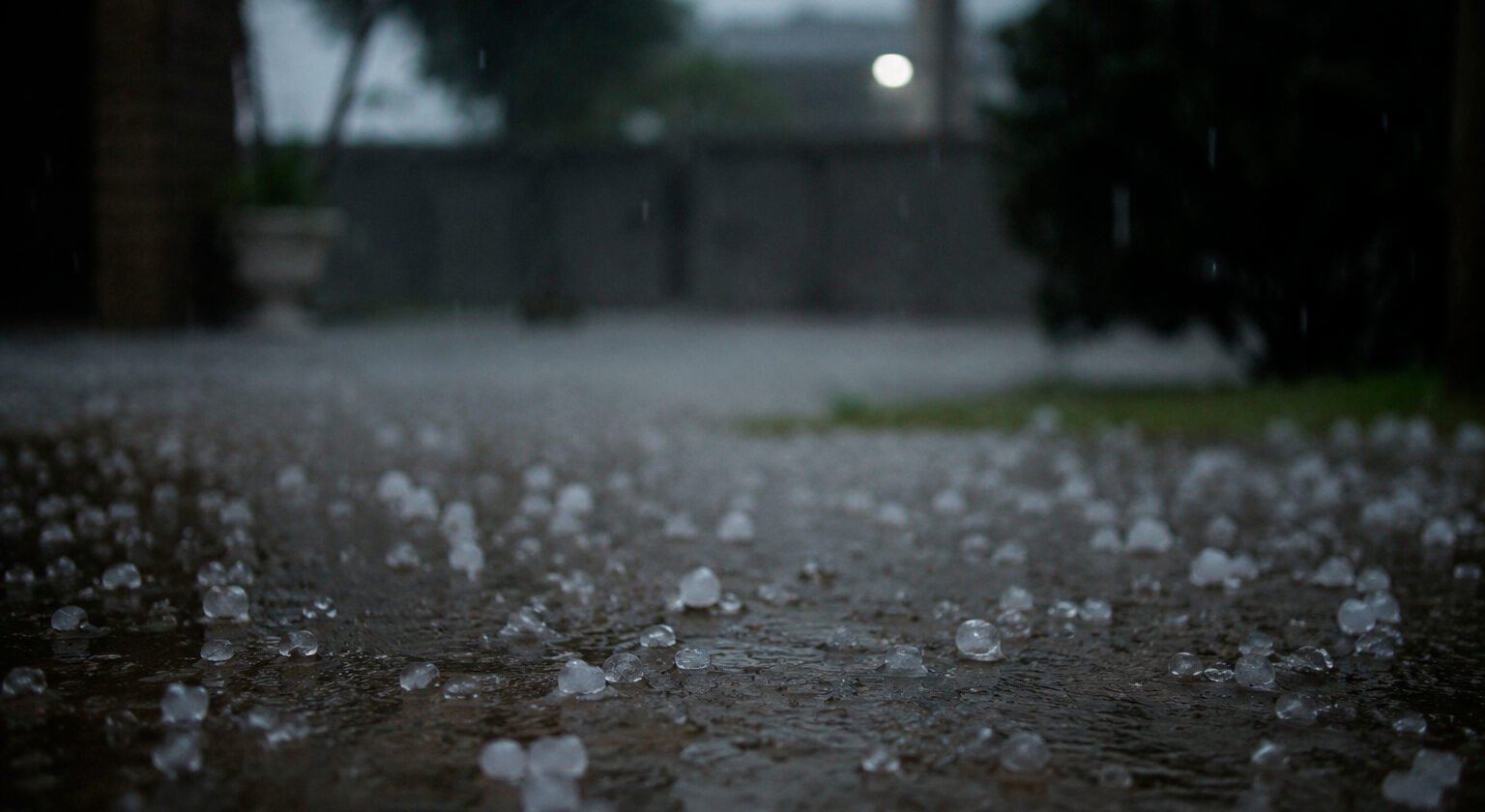 Granizo atinge São João do Oeste e Defesa Civil de Cascavel já atende oito ocorrências