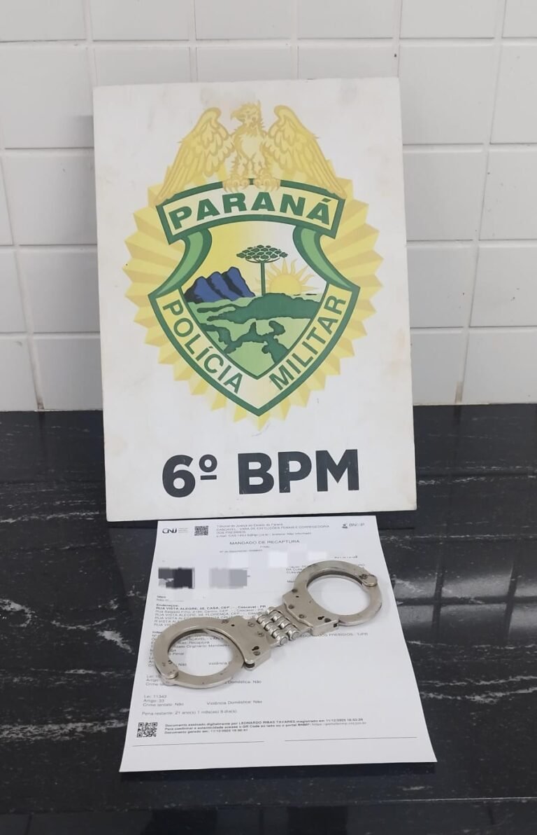 Homem condenado por tráfico é preso durante ação do Choque no Bairro Interlagos, em Cascavel