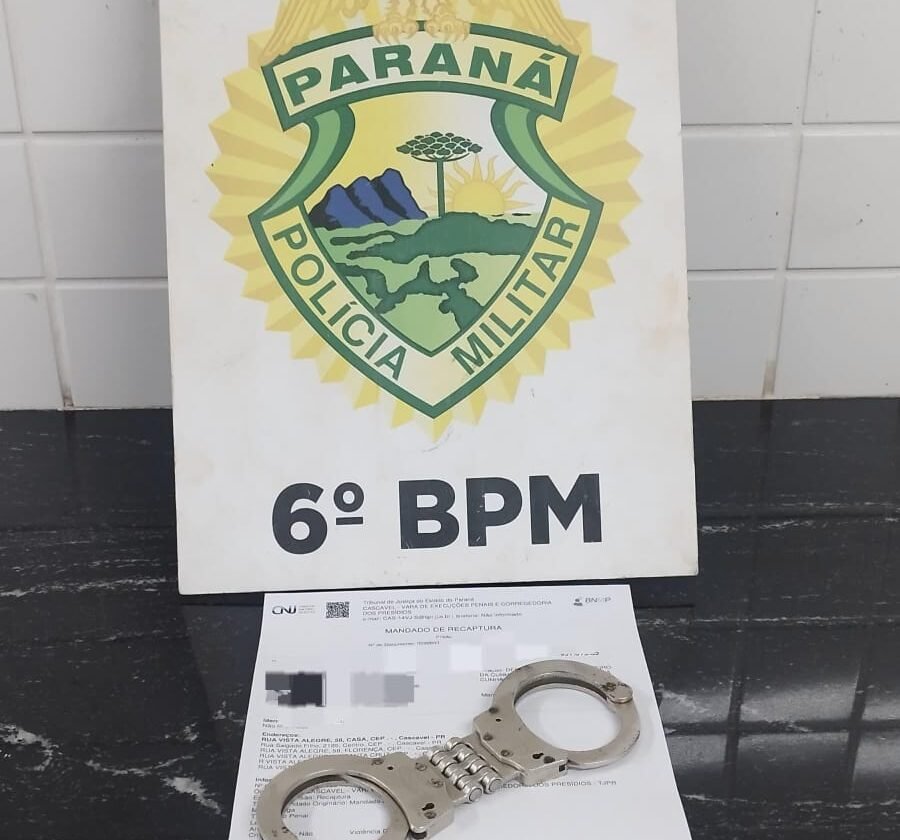 Homem condenado por tráfico é preso durante ação do Choque no Bairro Interlagos, em Cascavel