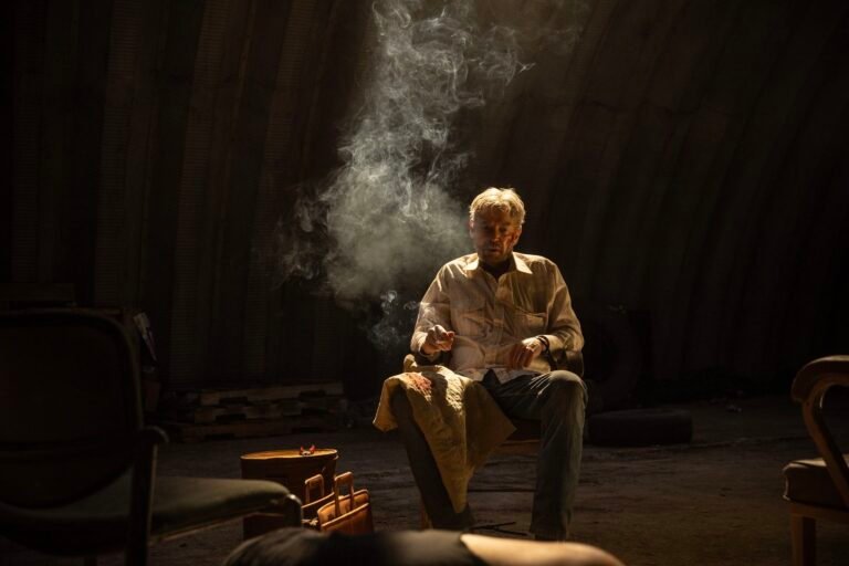 How many cigarettes does Billy Bob Thornton smoke on ‘Landman?’