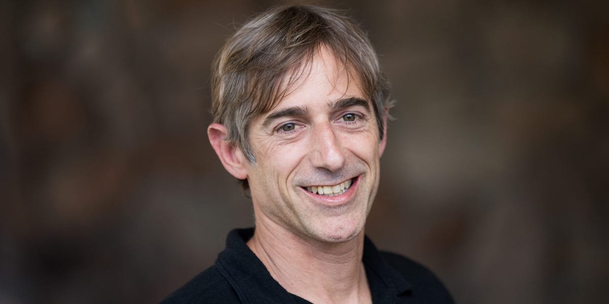 I'm a Billionaire Founder and Father of 5. I Parent Them Differently.