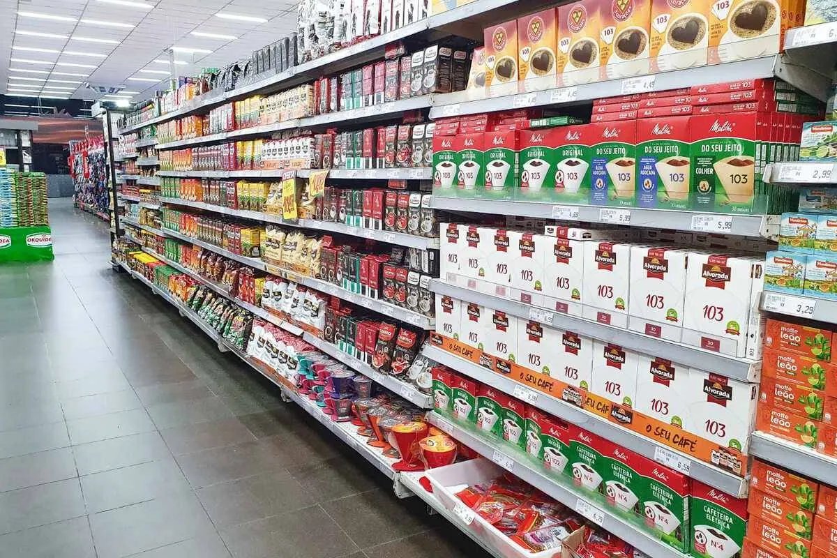 Inflação desacelera em Curitiba e revela os vilões dos consumidores em maio