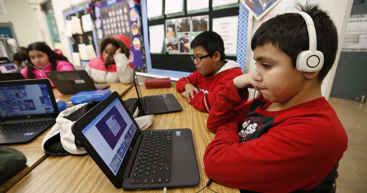 LAUSD bans screen time before second grade