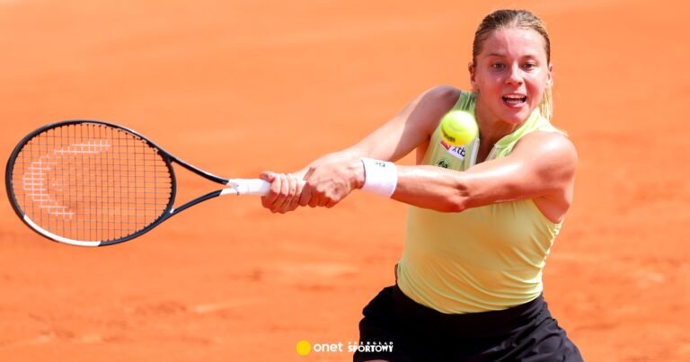 Maja Chwalińska - Diane Parry: relacja na żywo. Polka gra o ćwierćfinał Roland Garros LIVE