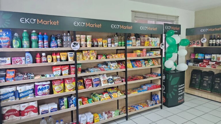 Mercados autônomos crescem em condomínios do Paraná