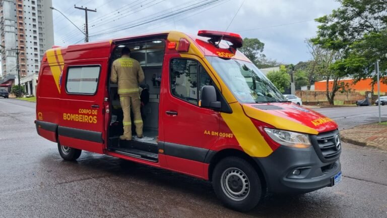 Motociclista é socorrido após acidente no Bairro Neva