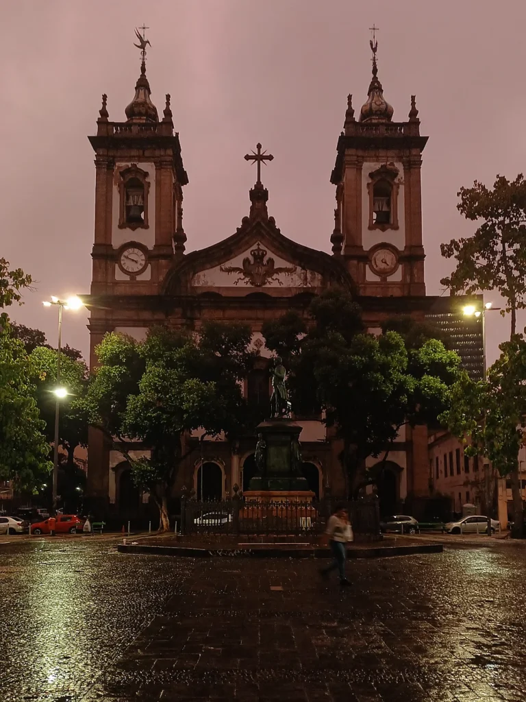 Noite de segunda-feira (1/6) com previsão de chuva fraca a moderada | Confira os próximos dias